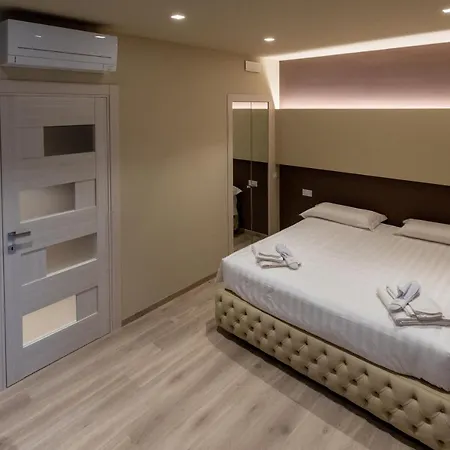 Divino Deluxe Bed & Breakfast *